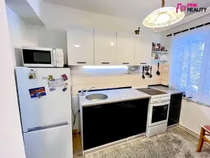 Prodej podílu 1/1 rodinného domu, Žichlínek, 93 m2