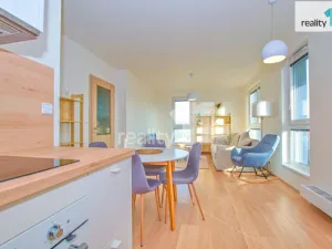 Pronájem bytu 2+kk, Liberec - Liberec III-Jeřáb, Kladenská, 57 m2