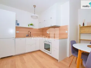 Pronájem bytu 2+kk, Liberec - Liberec III-Jeřáb, Kladenská, 57 m2