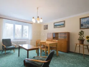Prodej bytu 2+1, Karlovy Vary - Drahovice, Vítězná, 58 m2