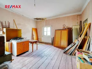 Prodej vícegeneračního domu, Úterý, 677 m2