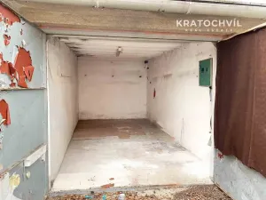 Pronájem garáže, Brno, Třískalova, 12 m2