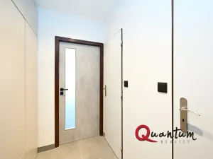 Pronájem bytu 1+kk, Praha - Modřany, Pertoldova, 30 m2