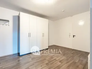 Pronájem bytu 2+kk, Teplice, U Hadích lázní, 86 m2