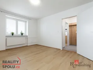 Pronájem bytu 1+1, Dolní Benešov, Osada míru, 33 m2