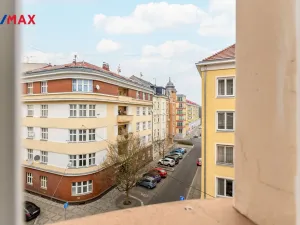 Pronájem bytu 2+kk, Karlovy Vary, K. Čapka, 42 m2