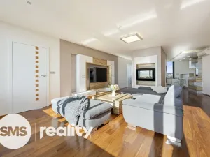 Pronájem atypického bytu, Brno - Štýřice, Pražákova, 332 m2