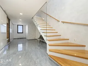 Pronájem atypického bytu, Brno - Štýřice, Pražákova, 332 m2