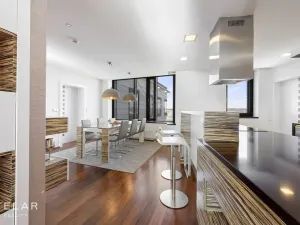Pronájem atypického bytu, Brno - Štýřice, Pražákova, 332 m2
