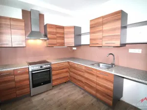 Pronájem bytu 3+1, Růžová, 77 m2