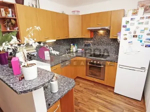 Prodej bytu 2+1, Neratovice, 53 m2