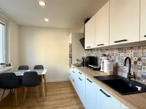 Pronájem bytu 2+1, Cheb, Americká, 61 m2