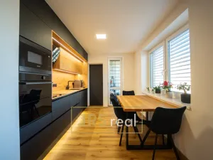 Prodej bytu 3+kk, Hustopeče, 84 m2