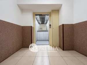 Pronájem bytu 3+kk, Teplice, U Hadích lázní, 86 m2