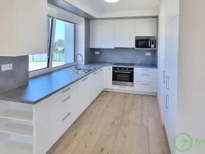Pronájem bytu 2+kk, Opatovice nad Labem, Žákova, 76 m2