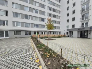 Pronájem garážového stání, Praha - Chodov, Čenětická, 11 m2