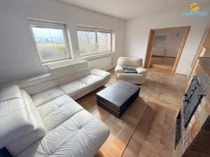 Prodej rodinného domu, Zlatníky-Hodkovice - Hodkovice, Slunečná, 300 m2
