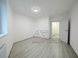 Pronájem bytu 2+kk, České Budějovice, Na Zlaté stoce, 50 m2