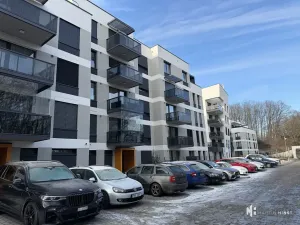 Pronájem bytu 1+kk, Praha - Hostivař, Nurmiho, 32 m2