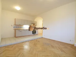 Pronájem bytu 2+kk, Praha - Nusle, U gymnázia, 65 m2