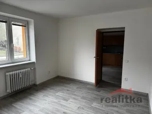 Pronájem bytu 2+1, Opava, Hany Kvapilové, 60 m2