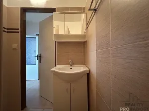 Prodej bytu 1+1, Hodonín, nám. Osvobození, 39 m2