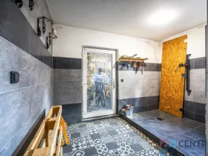 Prodej obchodního prostoru, Liberec - Liberec XV-Starý Harcov, Svobody, 146 m2