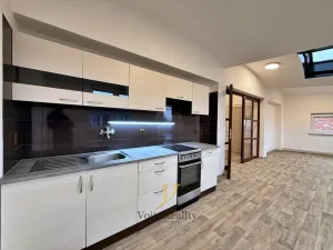 Pronájem bytu 1+kk, Olomouc, Libušina, 40 m2