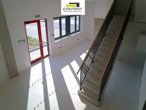 Pronájem skladu, Mikulov, Nádražní, 2880 m2