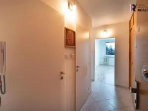 Prodej bytu 2+kk, Praha - Modřany, Krouzova, 43 m2