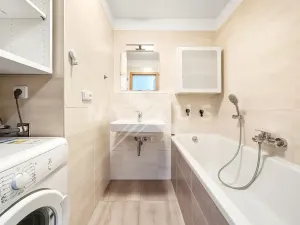 Pronájem bytu 3+kk, Praha - Uhříněves, Oty Bubeníčka, 59 m2