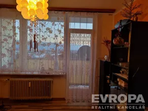 Pronájem bytu 3+1, Chomutov, Bezručova, 85 m2