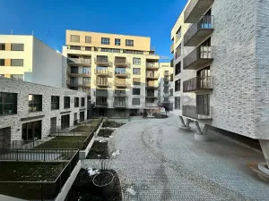 Pronájem bytu 2+kk, Brno, Bratislavská, 60 m2