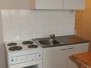 Pronájem bytu 1+kk, Hradec Králové - Nový Hradec Králové, Brožíkova, 22 m2