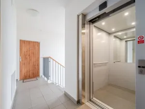 Pronájem bytu 2+kk, Praha - Letňany, Letovská, 69 m2