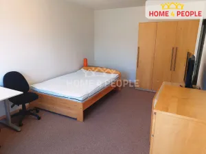 Pronájem bytu 1+1, Praha - Košíře, Zahradníčkova, 31 m2