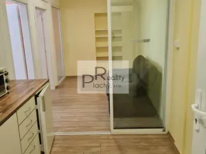Pronájem bytu 2+kk, Nový Šaldorf-Sedlešovice - Nový Šaldorf, Dlouhá, 43 m2