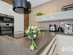 Prodej bytu 2+kk, Ostrava, Vrázova, 79 m2