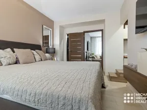 Prodej bytu 2+kk, Ostrava, Vrázova, 79 m2