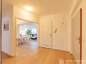 Pronájem bytu 3+kk, Praha - Vinohrady, Uruguayská, 98 m2