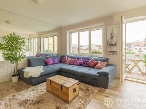 Pronájem bytu 3+kk, Praha - Vinohrady, Uruguayská, 98 m2