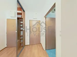 Prodej bytu 1+kk, Praha - Vysočany, Poděbradská, 34 m2