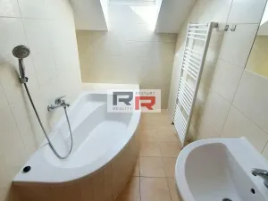 Pronájem bytu 2+kk, Olomouc - Nové Sady, Husitská, 60 m2