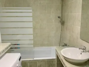 Prodej bytu 3+1, Praha - Černý Most, Bryksova, 78 m2