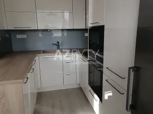 Pronájem bytu 2+kk, Praha - Bohnice, Toruňská, 68 m2