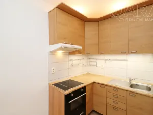 Pronájem bytu 2+kk, Praha, Kurta Konráda, 46 m2