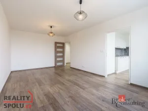 Pronájem bytu 2+1, Karlovy Vary - Drahovice, Maďarská, 61 m2