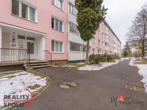 Pronájem bytu 2+1, Karlovy Vary - Drahovice, Maďarská, 61 m2