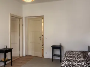 Pronájem bytu 2+1, Karlovy Vary, Kvapilova, 66 m2