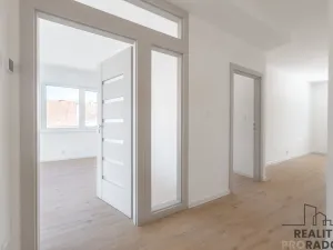 Prodej bytu 4+kk, Ostopovice, B. Němcové, 170 m2